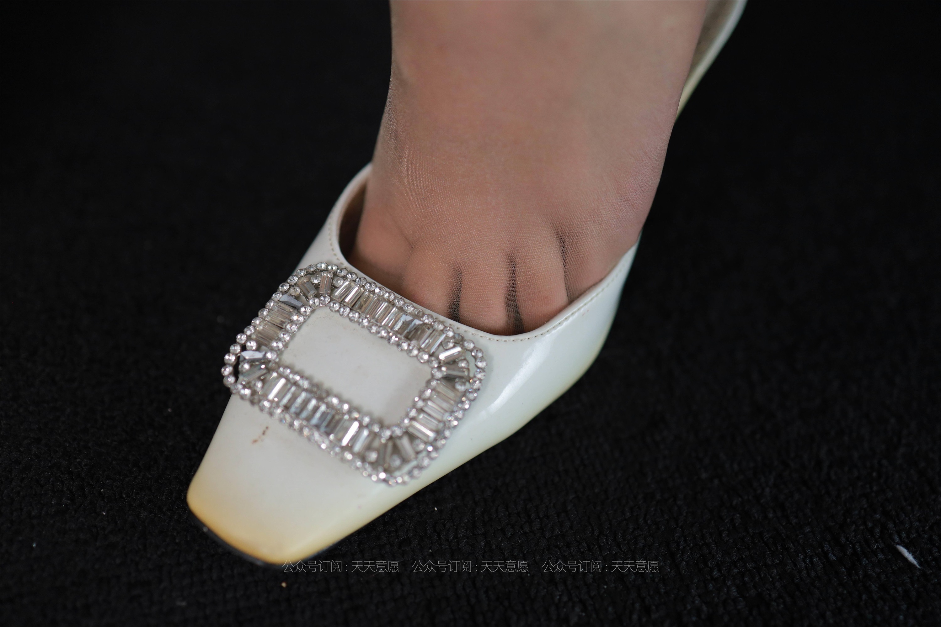 IESS异思趣向  2021.06.07 丝享家825：西瓜《能干的长腿秘书》